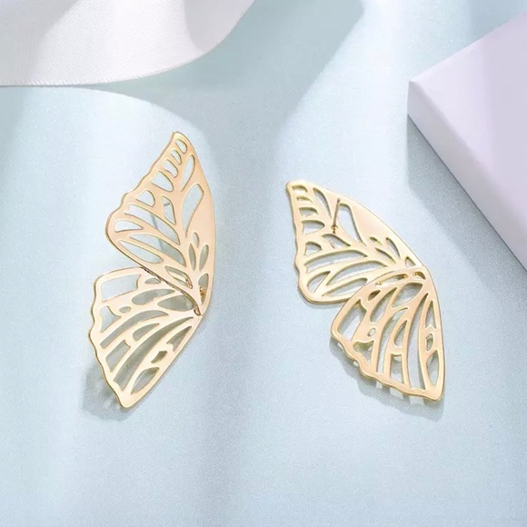Jewelry - Gold Butterfly Wing Earrings